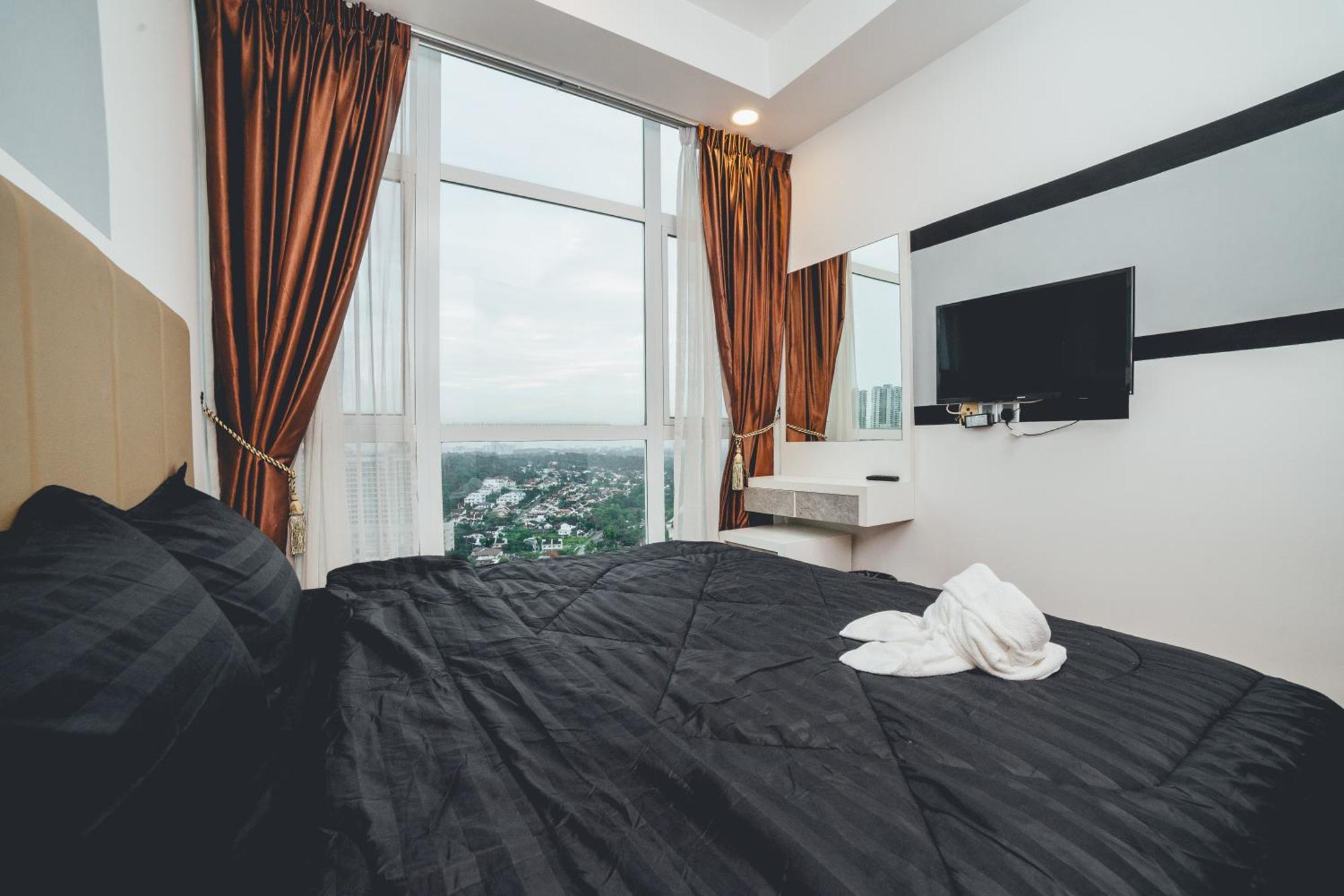 Paragon Residence 2Br4Pax Sleek Stay Nr Ciq Midvalley By Our Stay جوهر بهرو المظهر الخارجي الصورة
