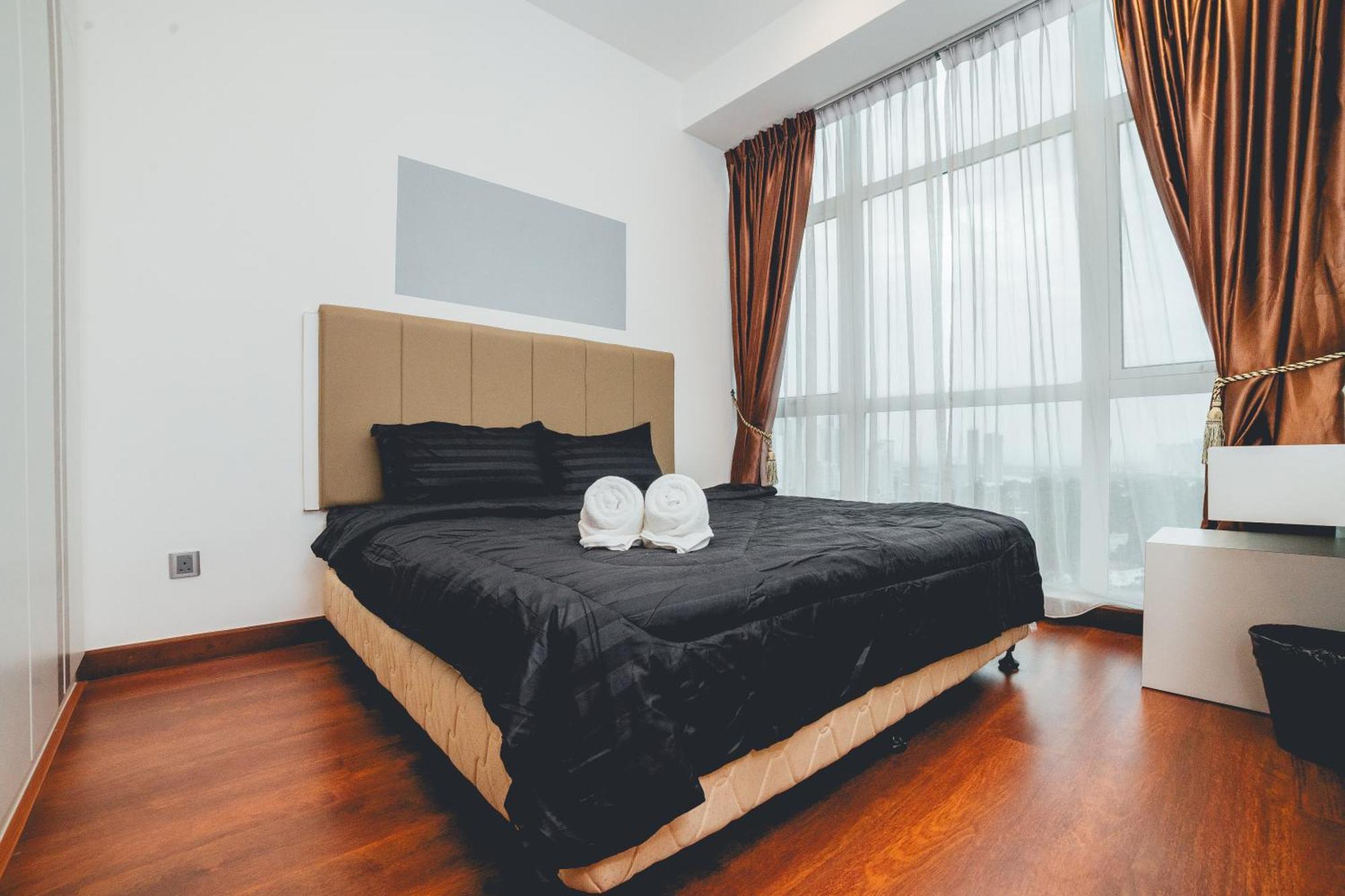 Paragon Residence 2Br4Pax Sleek Stay Nr Ciq Midvalley By Our Stay جوهر بهرو المظهر الخارجي الصورة