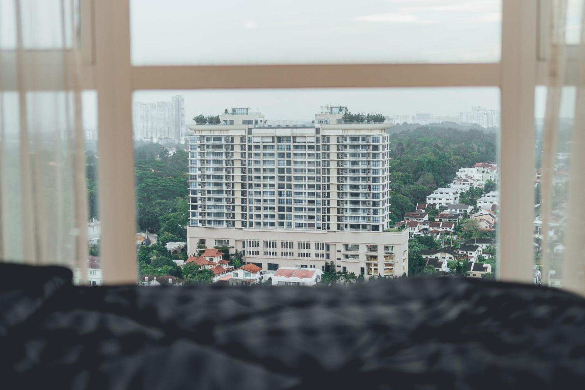 Paragon Residence 2Br4Pax Sleek Stay Nr Ciq Midvalley By Our Stay جوهر بهرو المظهر الخارجي الصورة